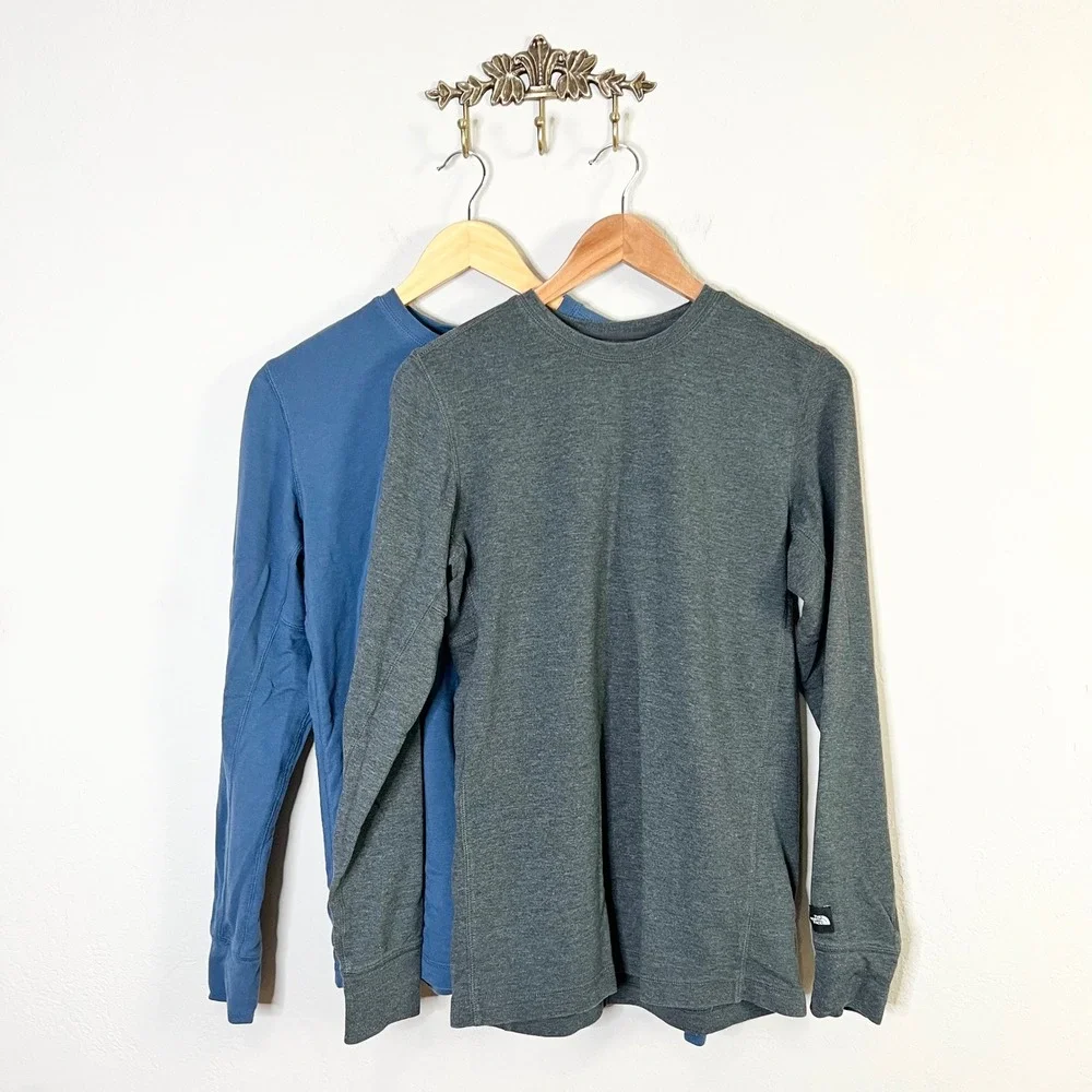 The North Face Long Sleeve T-Shirt Lot of 2 Mens Size Small Blue Gray Pullover